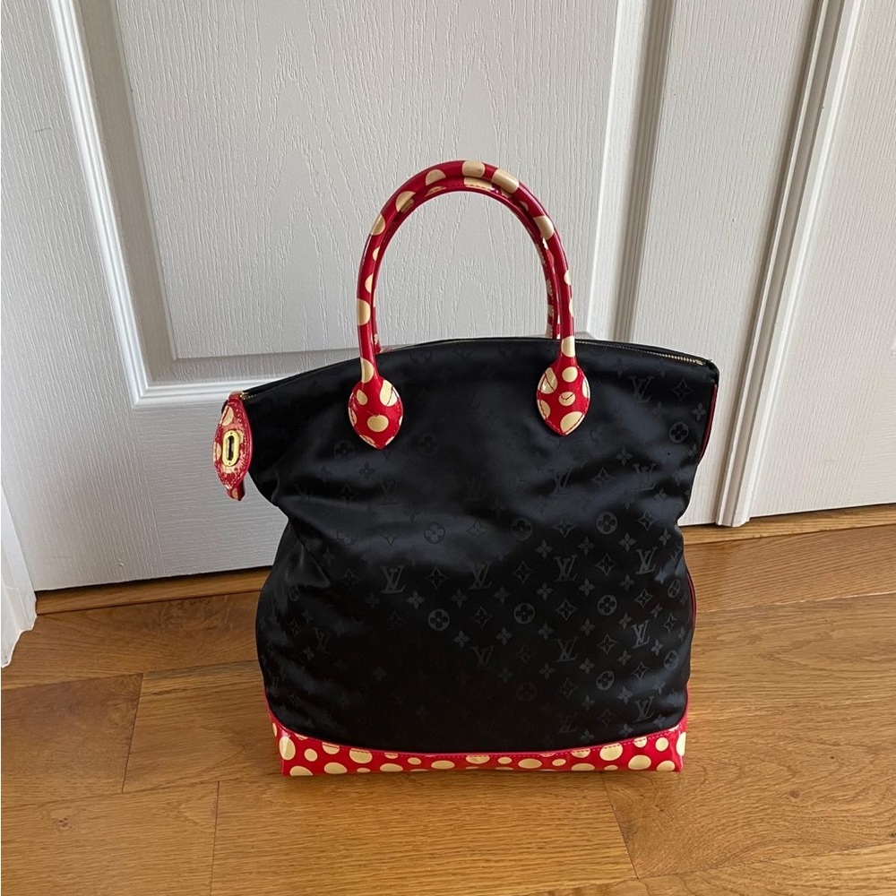 Louis Vuitton Yayoi Kusama Dot Infinity Lockit MM